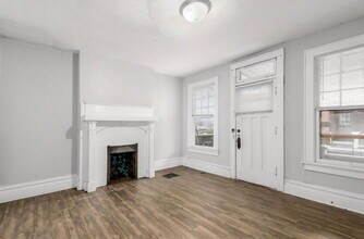 Building Photo - 24 E 2nd Ave