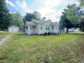 Building Photo - 6906 Hickory Ridge Rd
