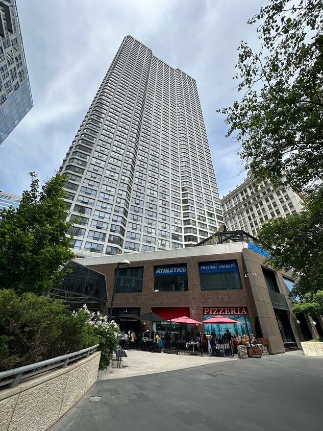 405 N Wabash Ave Unit 1506, Chicago, IL 60611 Condo for Rent in