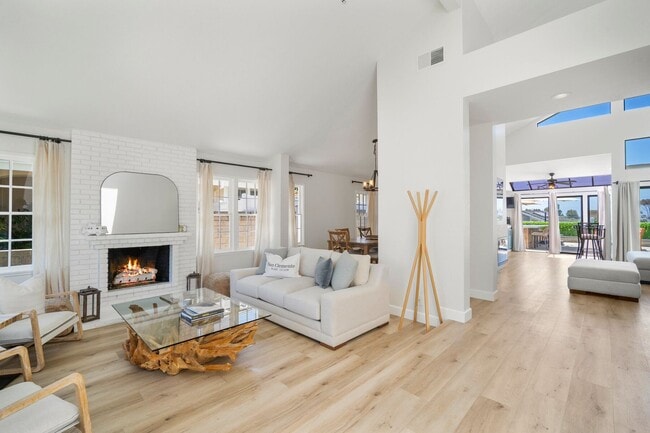 Foto del edificio - Experience Coastal Living at Its Finest in...