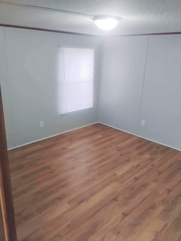 Foto del edificio - 1100 W Locust St