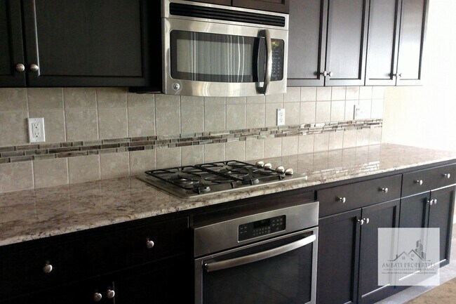Building Photo - Beautiful 3 Bedroom Home in Harlan Ranch