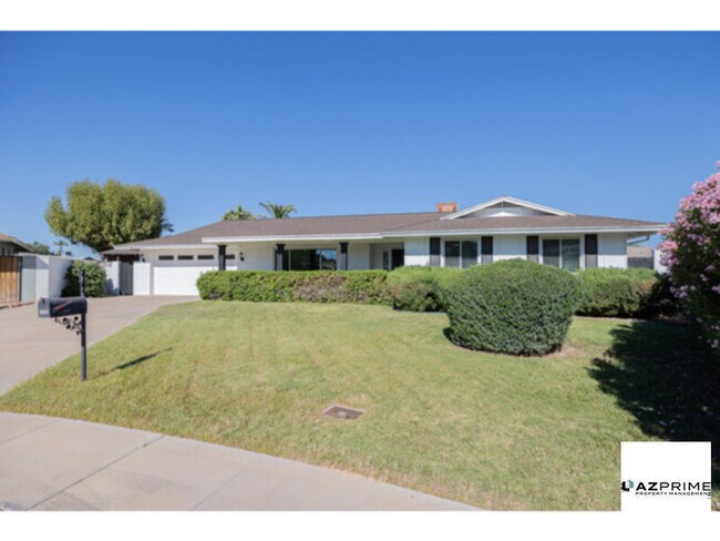 Foto del edificio - Stunning 3/2.5 Phoenix Home - Private Pool...