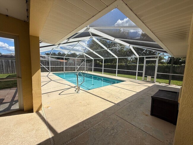 Building Photo - Charming 3-Bed, 2-Bath Oasis with Pool & E...