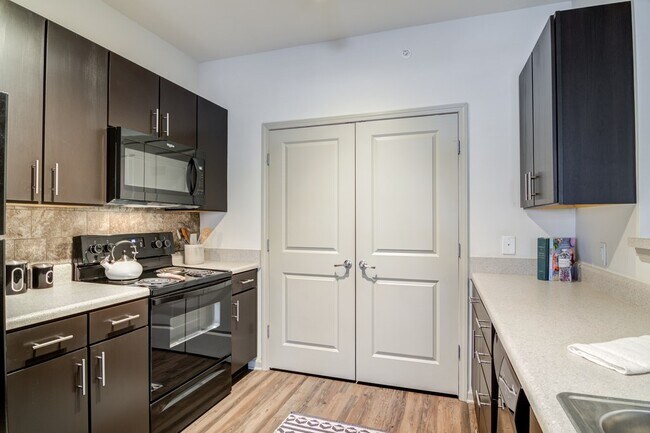 Foto del edificio - The Infield Lofts