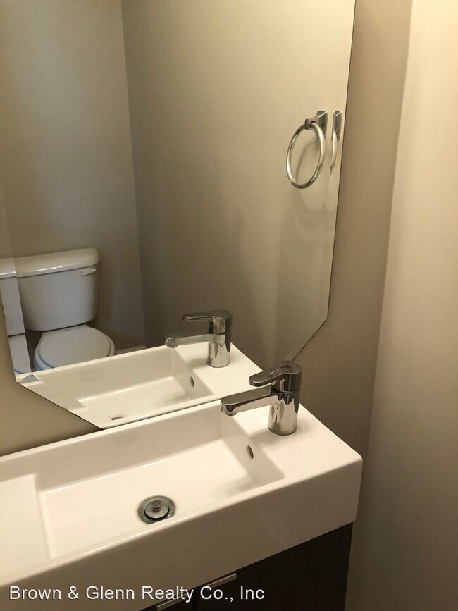 Foto del edificio - 4 br, 2.5 bath House - 5239 Beam Lake