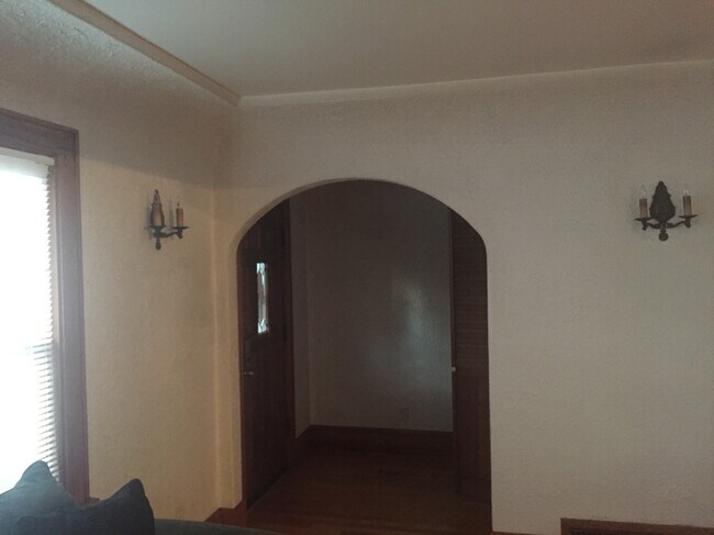 Foto del edificio - 4252 1st St
