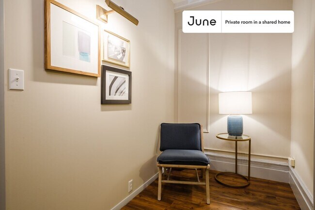 Foto del edificio - Room in Shared 5 bed/1 bath home in Hell's Kitchen
