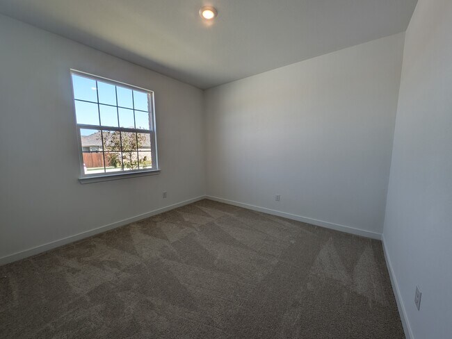 Foto del edificio - 325 Texas Trl