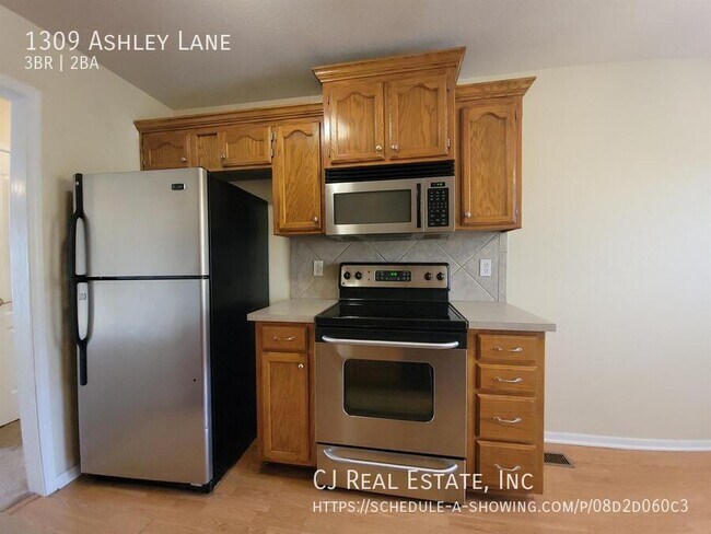 Building Photo - 1309 Ashley Ln