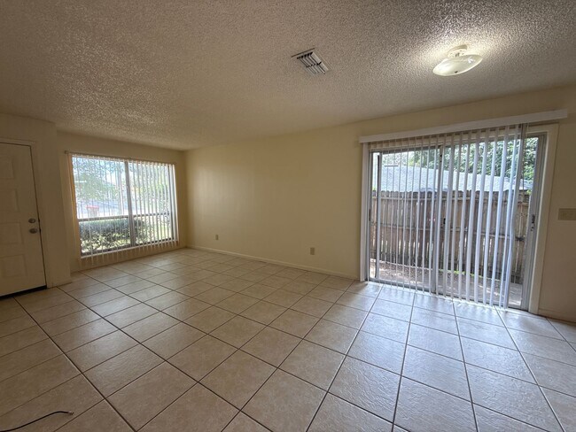 Foto del edificio - 5315 SE 28th Ln