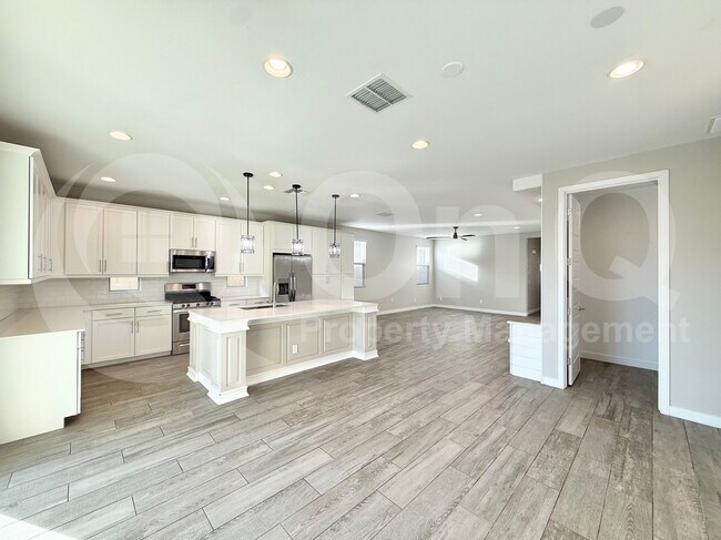 Foto del edificio - 2233 E Meadowview Ct