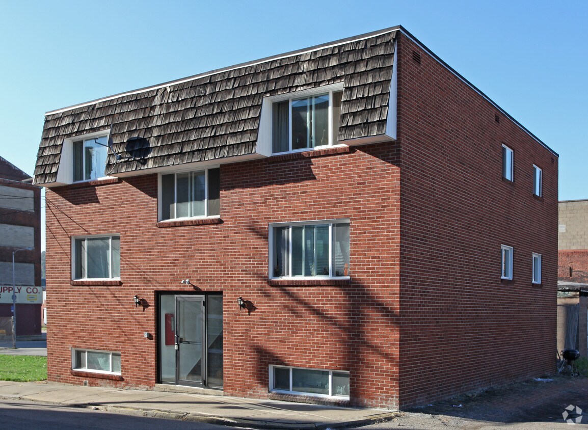 313 Olive Ave, Mckeesport, PA 15132 Apartments in Mckeesport, PA