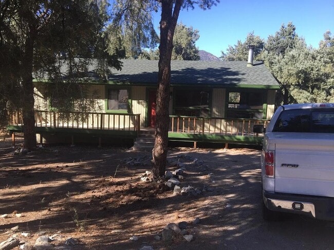 Building Photo - 2704 Tirol Dr