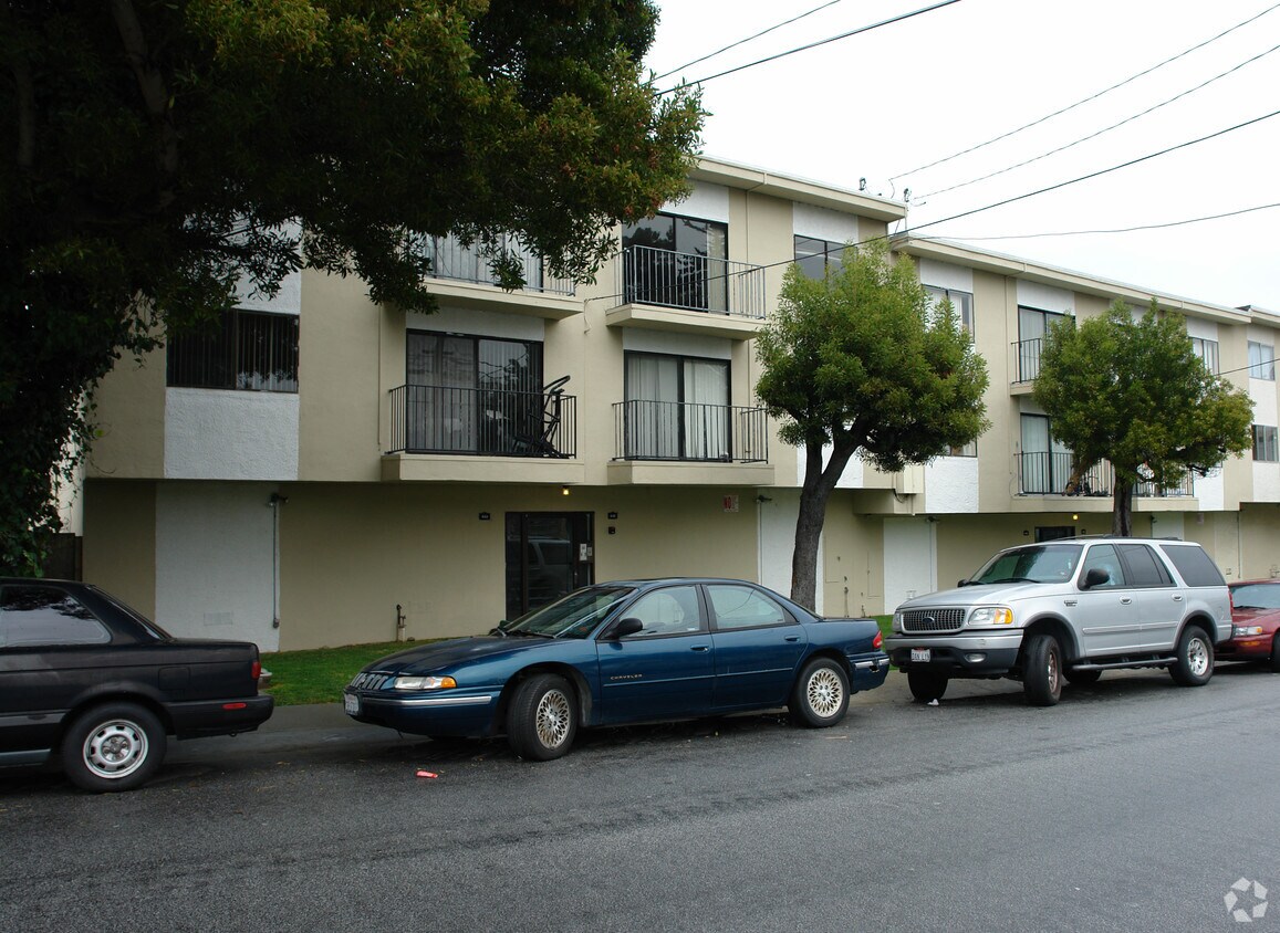 Primary Photo - 438-444 89th St
