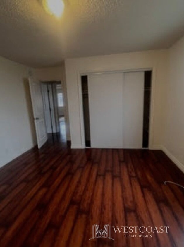 Photo - 1041 W. Reeve St.
