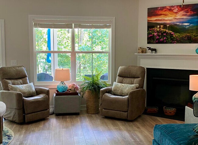 Foto del edificio - 3 Bedroom 2.5 Bathroom