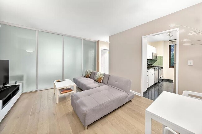 Foto del edificio - 407 Park Ave S