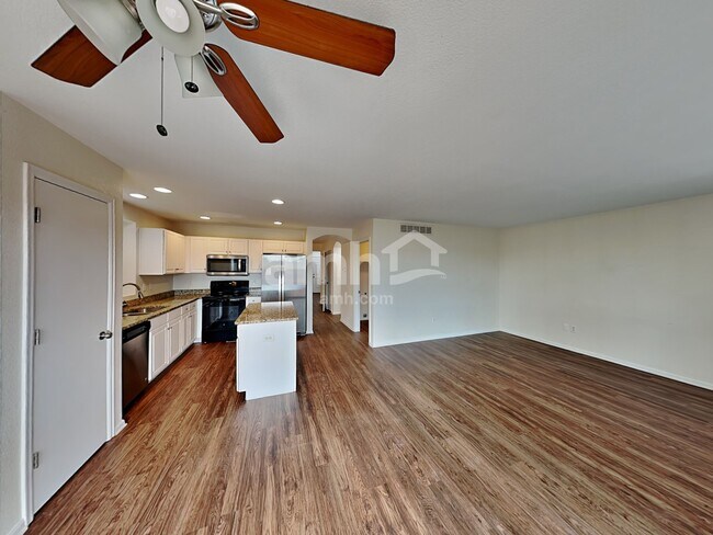 Building Photo - 9752 E 112th Drive