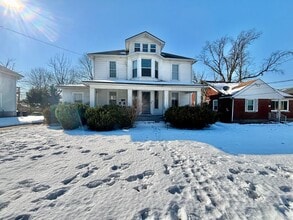 Building Photo - 208 W Tenny Ave