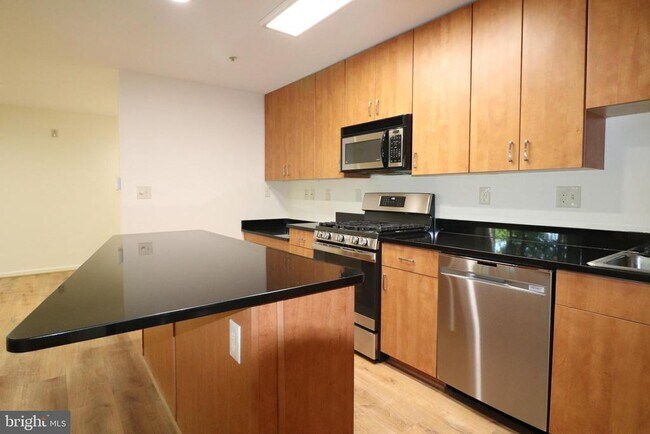 Foto del edificio - 1117 Primrose Ct