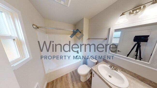 Foto del edificio - 1322 East Alder