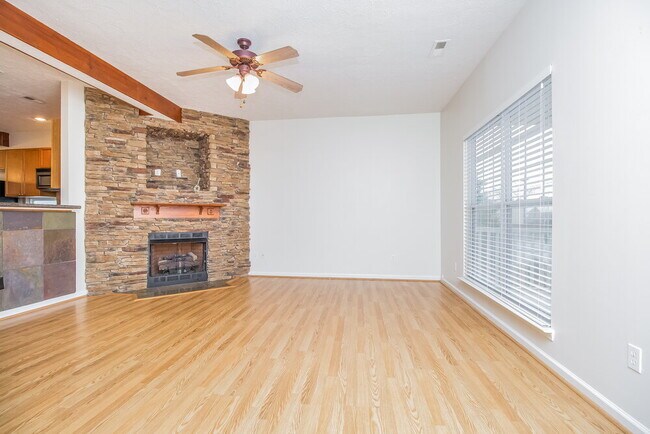 Building Photo - 7212 Legacy Dr