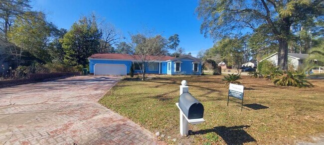 Foto del edificio - 1151 Sherwood Dr