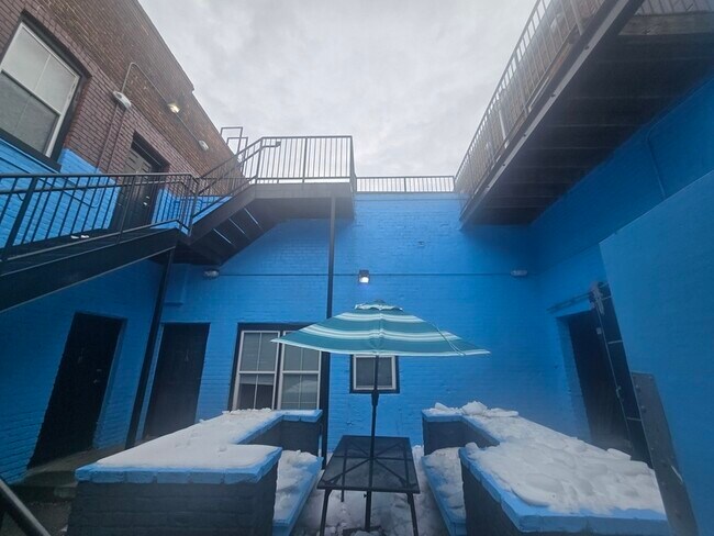 Building Photo - 301 Goshen St