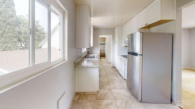 Building Photo - Charming 1 Bed, 1 Bath – Steps from the Or...