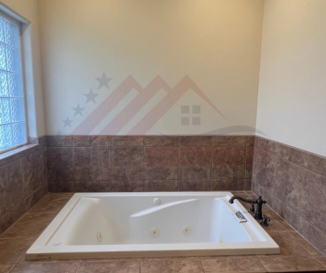 Building Photo - 3 bedroom 2 bathroom house for rent Hobbs NM