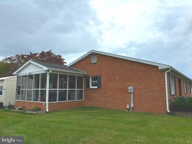 Building Photo - 185 Stafford Ln