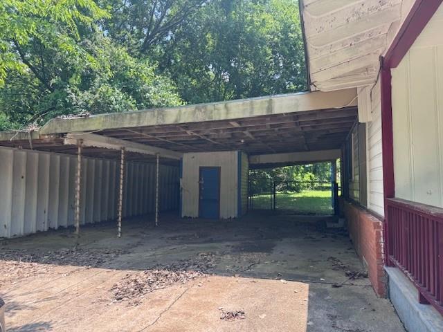 Building Photo - 704 Cedar St
