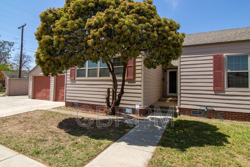 1901 25th St Unit Rear, Lubbock, TX 79411 Condo for Rent in Lubbock