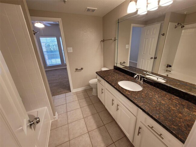 Foto del edificio - 2350 Westcreek Ln