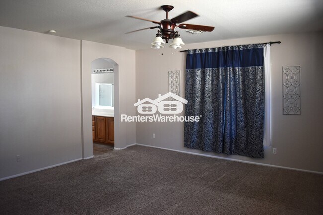 Building Photo - 10608 W Alex Ave