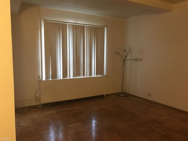 Building Photo - 1 br, 1 bath  - 1439 Metropolitan Ave