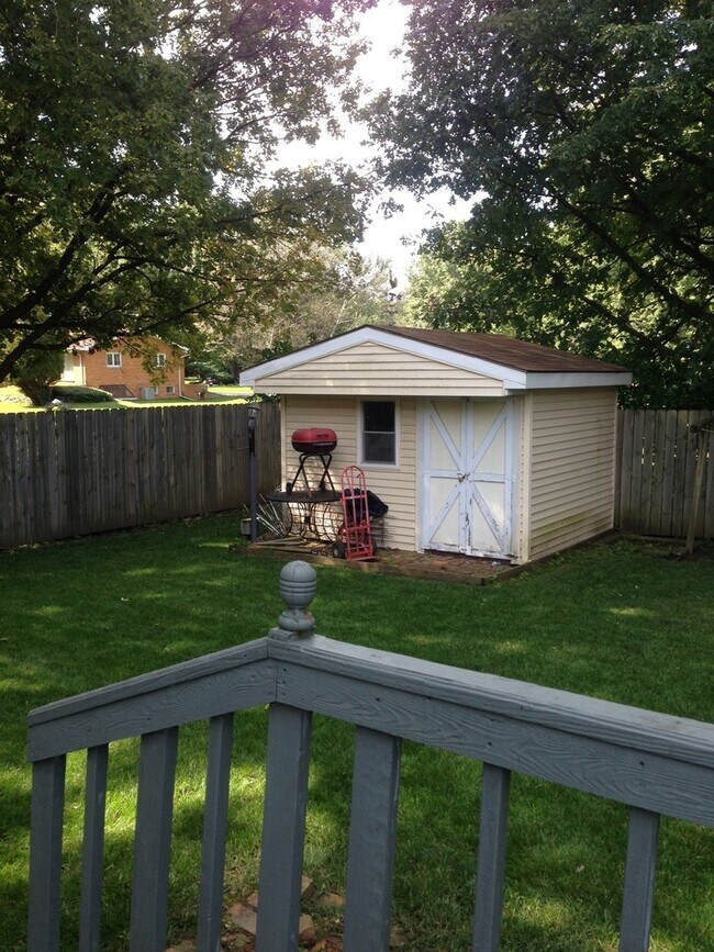 Foto del edificio - Beautiful tri level home