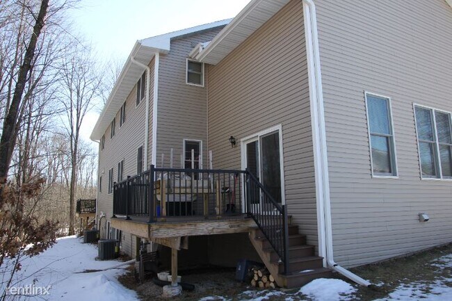 Foto del edificio - 3 br, 2 bath Townhome - 1338 Haley Ct.