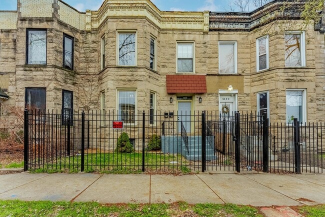 Foto del edificio - 6602 S Marquette Rd