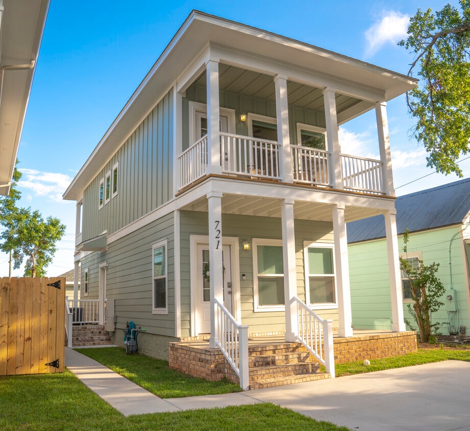 Primary Photo - 721 W Zarragossa St