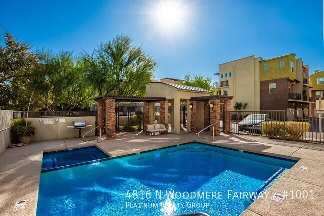 Foto del edificio - 4816 N Woodmere Fairway