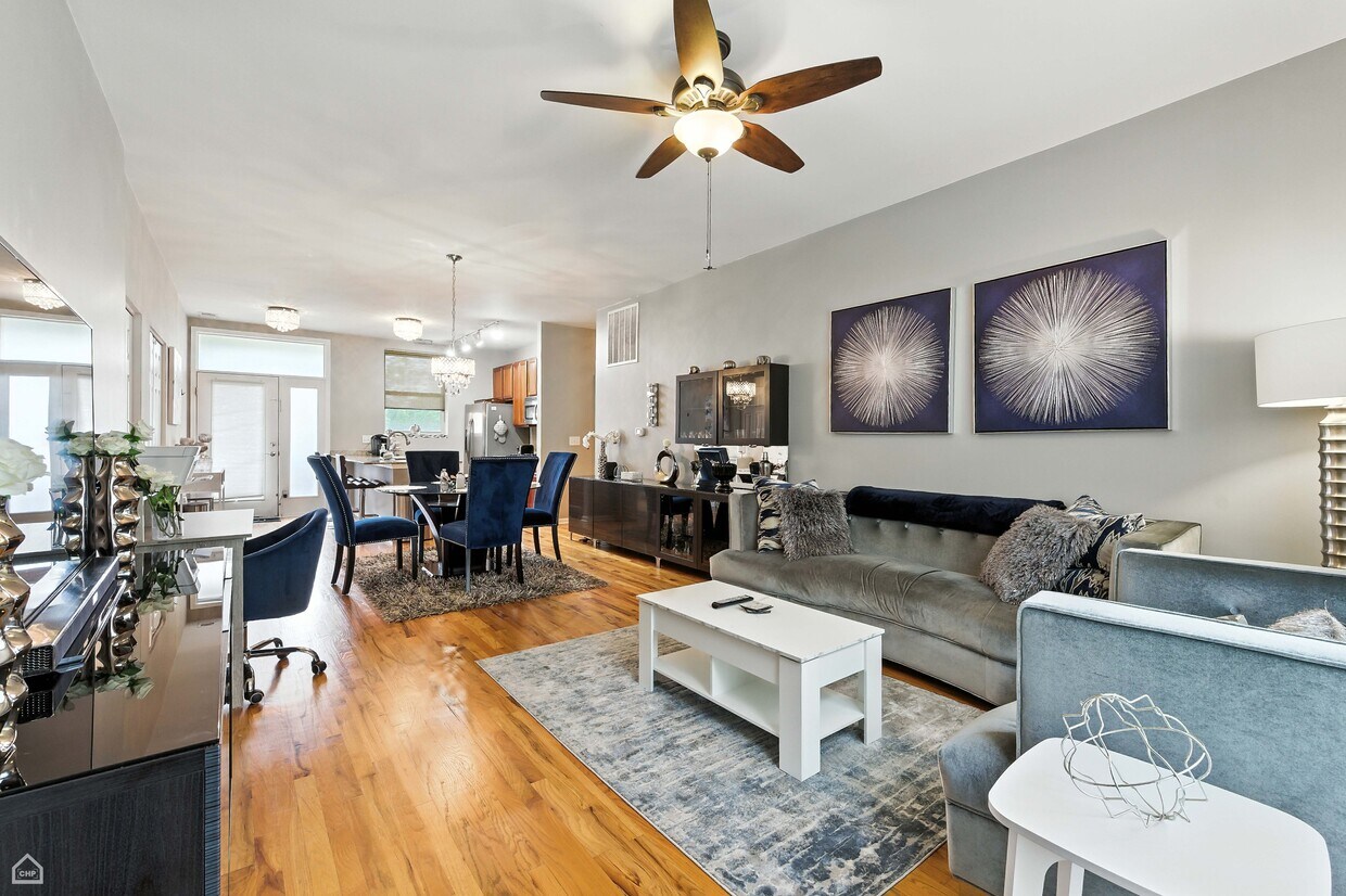 Foto principal - 307 E 25th St