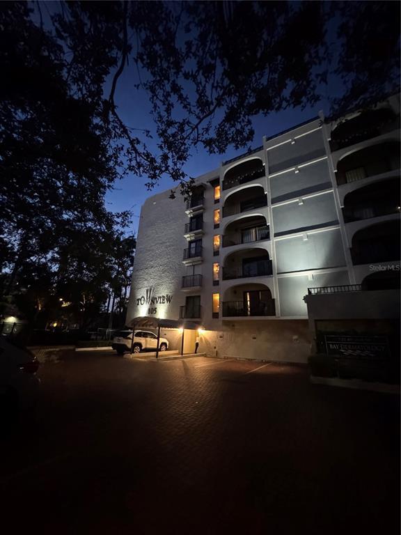 Foto del edificio - 105 4th Ave NE