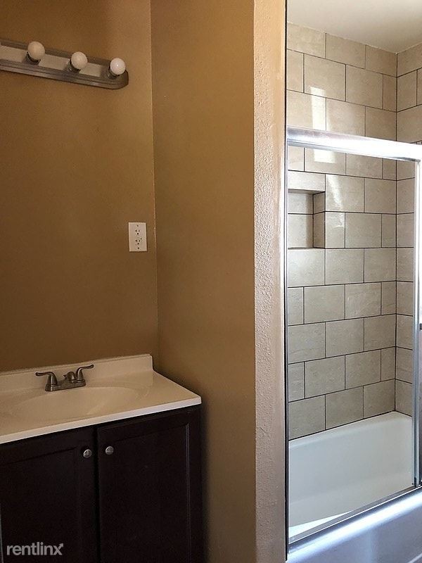 Building Photo - 1 br, 1 bath Apartment - 2809 Willow Place