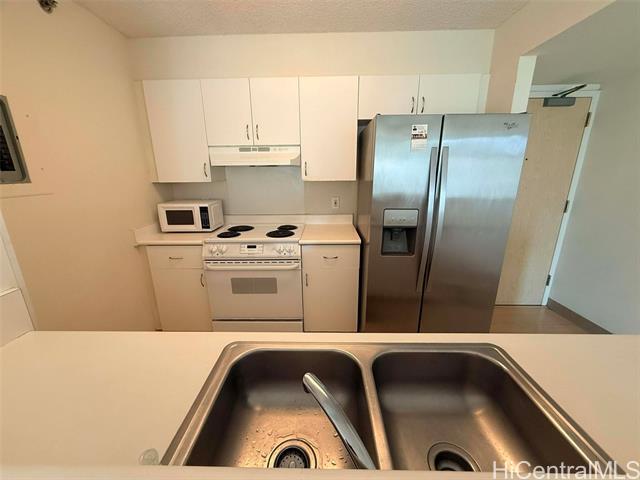 Building Photo - 1448 Young St