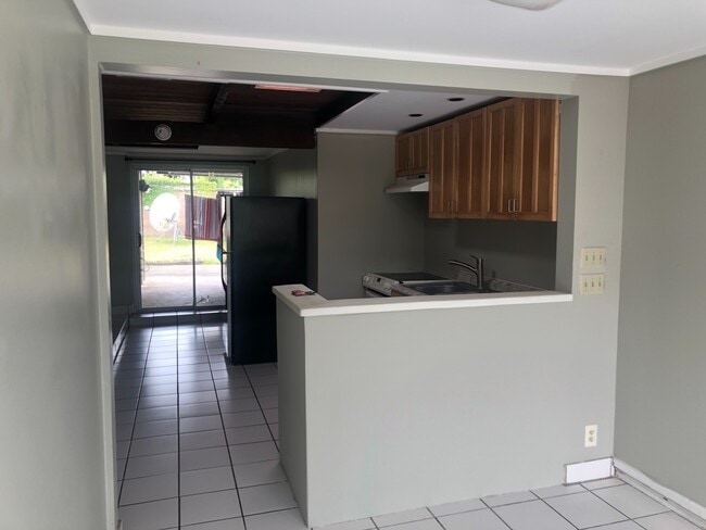 Photo - 45-308 Lehuuila St Kaneohe, HI -Back Unit Apartment