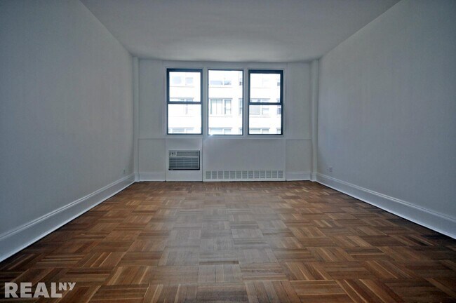 Foto del edificio - 435 E 79th St