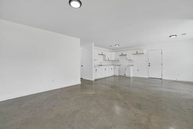 Building Photo - 1408 Kyle St