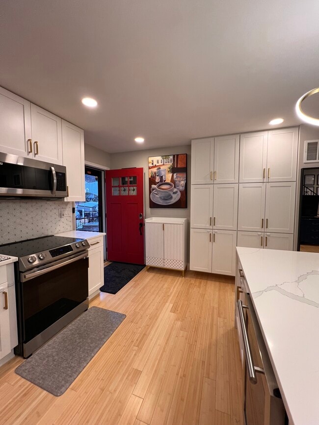 Photo - 28 Kennedy St Townhome